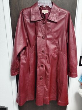 VTG late 70s Tony Pelle/ Vera Pelle Italian Leather Car Coat Burgundy Small